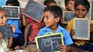 STV News | IPS अधिकारि Quaiser Khalid के दिशा निर्देश में स्कूली बच्चों को मिली मदद Pasbaan E Adab Foundation