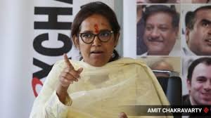 STV News | मुंबई फक्त अदानी, लोढा यांचीच आहे का? मुंबईकरांचं काय? वर्षा गायकवाड खासदार...