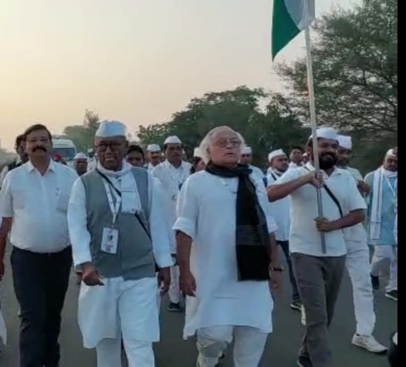 STV News | भारत जोड़ो पदयात्रा में डॉ सत्तार खान भी शामिल थे।
